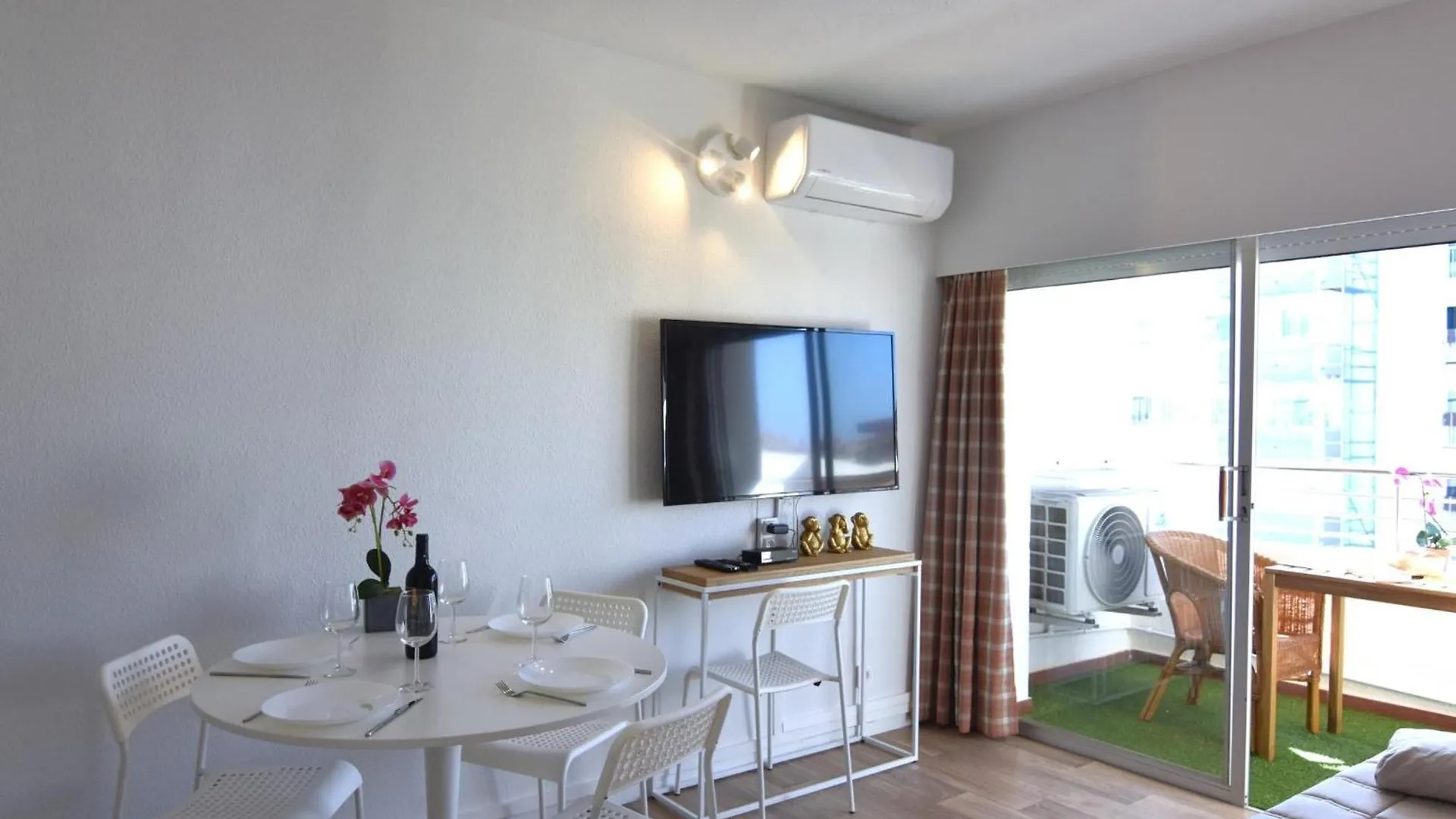 Estudio Renovado A 50M De La Playa En Roses - Es-204-77 Hiszpania